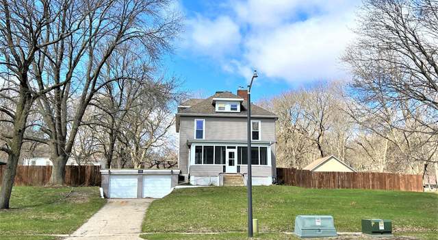 Photo of 115 W 1st Street St S, Estherville, IA 51334