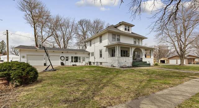 Photo of 303 S 3rd St, Mallard, IA 50562
