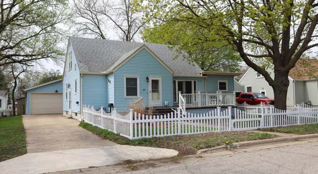 Photo of 121 N 16th St, Estherville, IA 51334