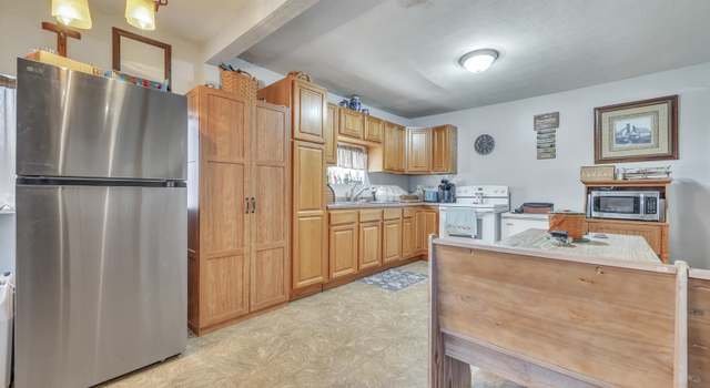 Photo of 202 W Olive St, Graettinger, IA 51342