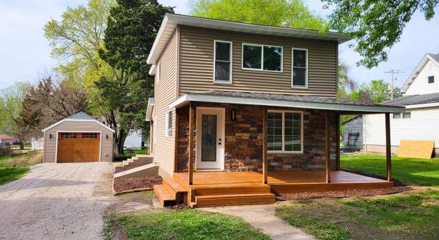 Photo of 310 Thomas St, Sioux Rapids, IA 50585