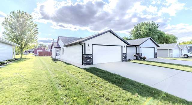 Photo of 1008 S Market St Unit B, Lake Park, IA 51347