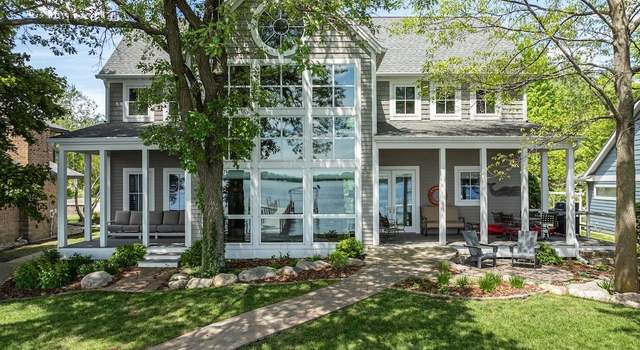 Photo of 1807 Lakeshore Dr, Milford, IA 51351