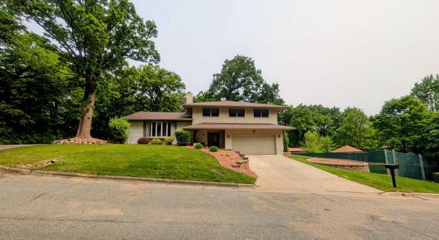 Photo of 21 Westwood CT Ct, Estherville, IA 51334