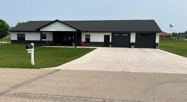 Photo of 110 W 6th St, Wall Lake, IA 51466