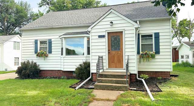 Photo of 104 E Division St, West Bend, IA 50597