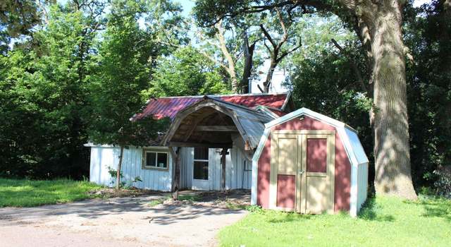 Photo of 306 Sweet St, Linn Grove, IA 51033