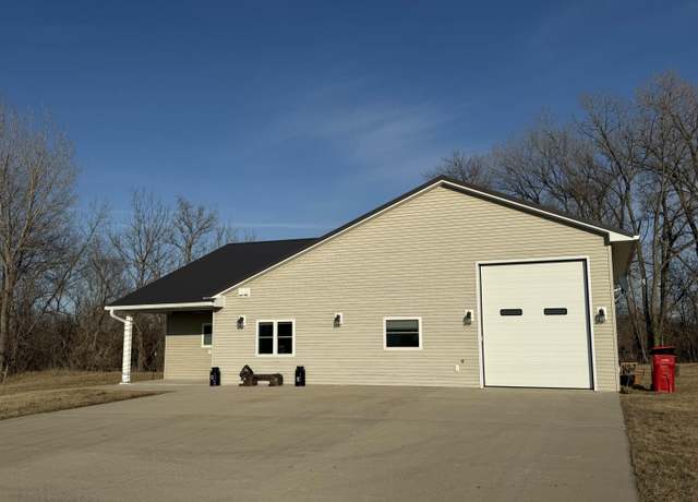 Property at 4284 Quail Ave Ave, Little Cedar, IA 50454, 2 beds, 1 bath