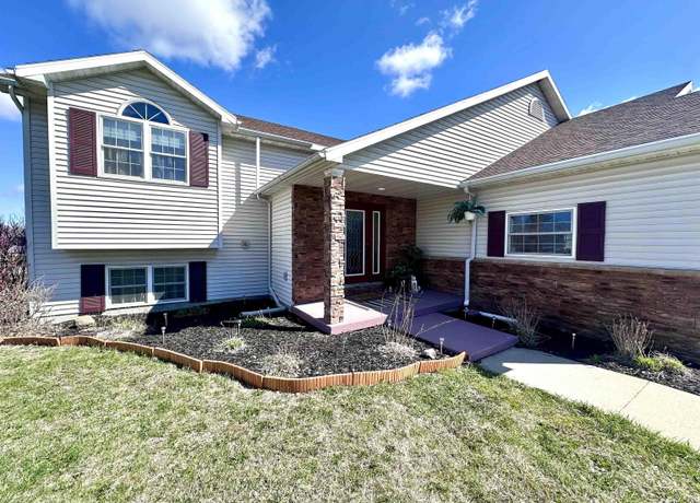 Property at 1150 14th St SE, Mason City, IA 50401, 4 beds