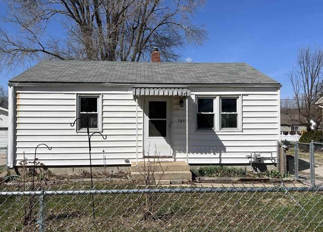 Property at 709 8th Ave Ave, Charles City, IA 50616, 2 beds, 1 bath