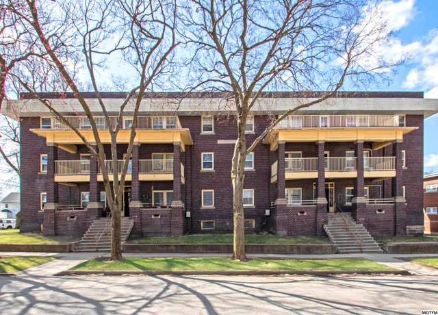 Property at 305 NW 5th St St Unit 1-12, Mason City, IA 50401