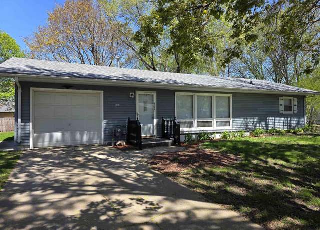 Property at 1018 Crestmore Way Way, Mason City, IA 50401, 3 beds, 1 bath