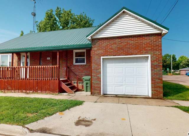 Property at 223 N 1st St, Greene, IA 50636, 3 beds, 1 bath