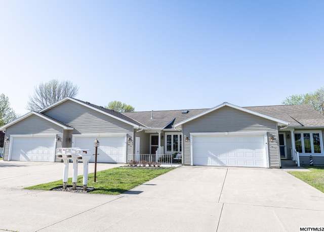 Property at 1310 Village Rd Rd Unit A2, Clear Lake, IA 50428, 2 beds, 2.25 baths