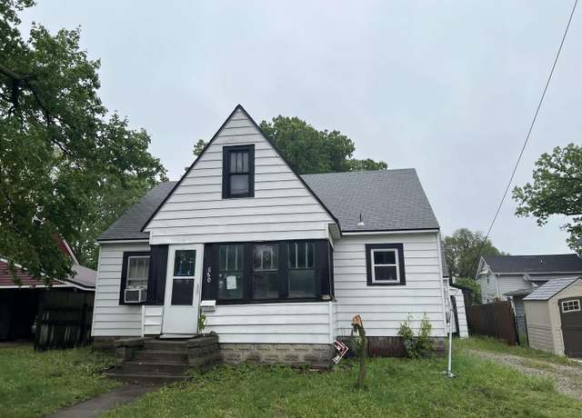 Property at 680 3rd St NE, Mason City, IA 50401, 4 beds, 1 bath