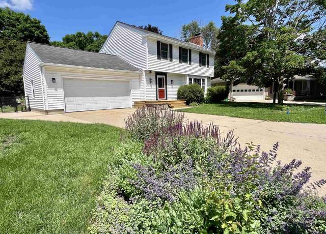 Property at 30 Kentucky Ct Ct, Mason City, IA 50401, 4 beds, 1.75 baths