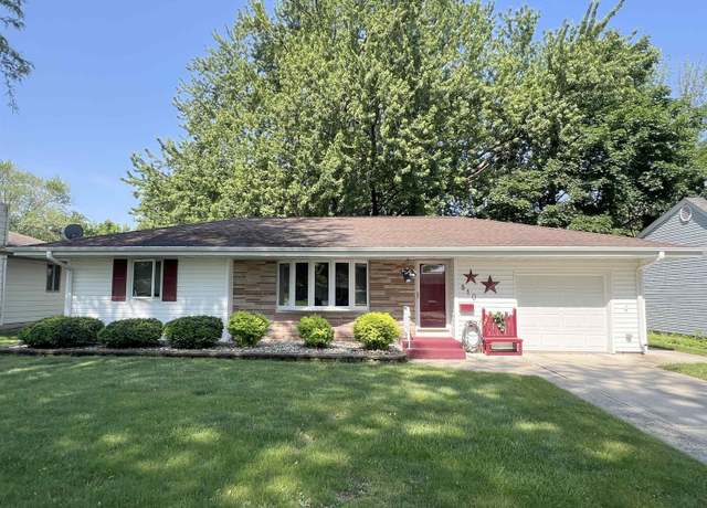 Property at 810 S Louisiana Ave, Mason City, IA 50401, 2 beds, 1.75 baths