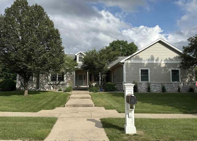 Property at 125 Pebble Creek Dr Dr, Mason City, IA 50401, 5 beds, 3.5 baths
