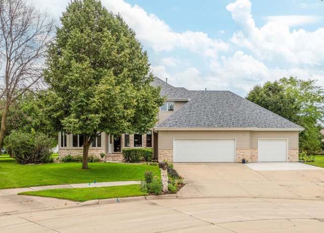 Property at 65 Granite Ct Ct, Mason City, IA 50401, 4 beds, 3.5 baths
