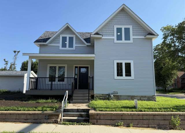 Property at 424 S Carolina Ave Ave, Mason City, IA 50401, 3 beds, 1.5 baths
