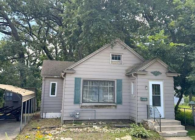 Property at 415 N Shore Dr Dr, Clear Lake, IA 50428, 3 beds, 2.5 baths