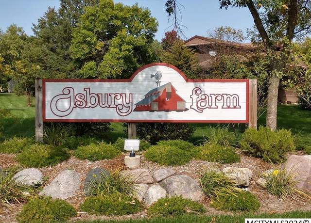 Property at 45 Ridge Rd, Mason City, IA 50401