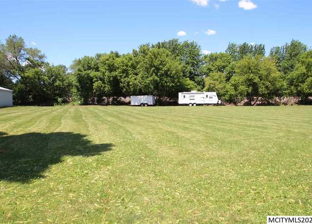 Property at 110 N Kentucky, Mason City, IA 50401