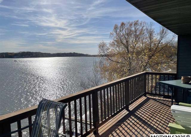 Property at 414 E Lake St #3 St, Ventura, IA 50482, 2 beds, 1.75 baths