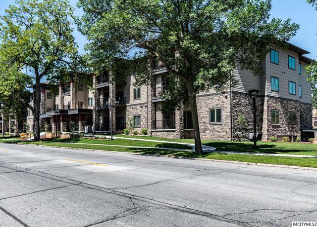 Property at 320 1st NE #304 St #304, Mason City, IA 50401, 2 beds, 2 baths