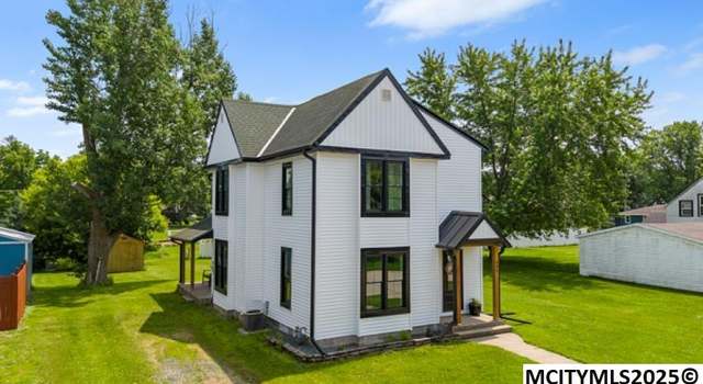 Photo of 605 S Mill St St, Lake Mills, IA 50450