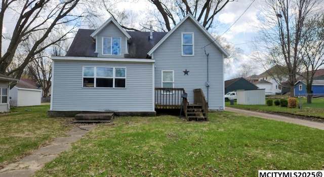Photo of 221 13th St SE, Mason City, IA 50401