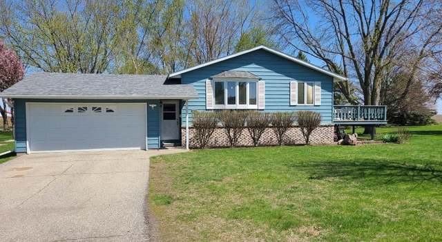 Photo of 617 Southview Dr Dr, Rockwell, IA 50469