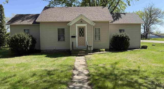 Photo of 105 E Harris St, Manly, IA 50456