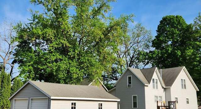 Photo of 103 Walnut St, Rockwell, IA 50469