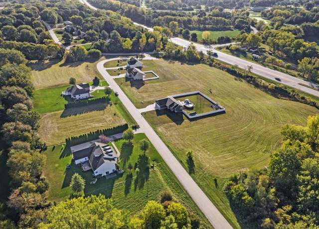 Property at 2618 Anna Elizabeth Ln, Muscatine, IA 52761
