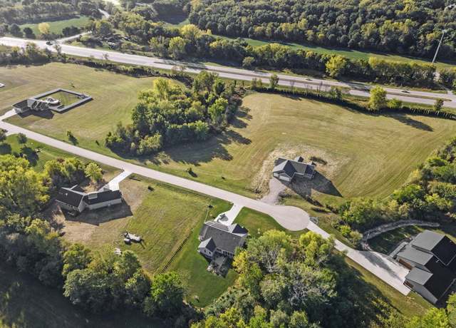 Property at 2609 Anna Elizabeth Ln, Muscatine, IA 52761