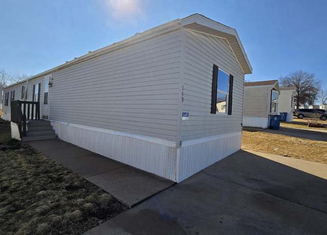 Property at 5112 N Fairmount St Lot 149 St, Davenport, IA 52806, 3 beds, 2 baths