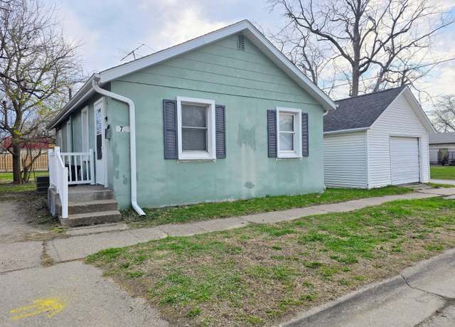 Property at 1706 Baker Ave, Muscatine, IA 52761, 2 beds, 1 bath