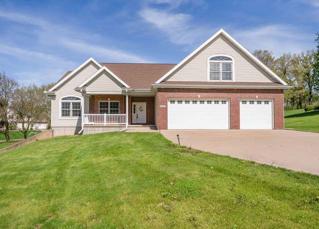 Property at 2603 Dover Downs St, Muscatine, IA 52761, 4 beds, 3 baths