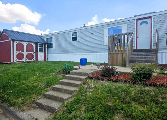 Property at 1 Jody Dr, Muscatine, IA 52761, 2 beds, 2 baths