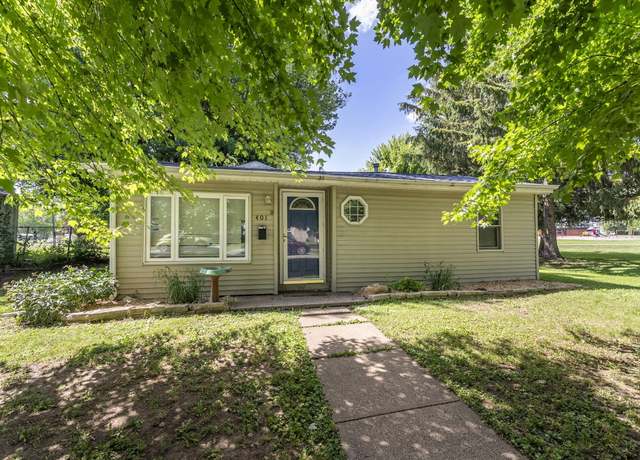 Property at 401 Evans St, Muscatine, IA 52761, 2 beds, 1 bath