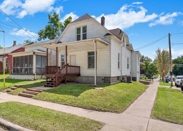 Property at 620 Walnut St, Muscatine, IA 52761, 3 beds, 1 bath