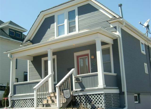 Property at 107 E 10th St, Muscatine, IA 52761, 2 beds, 1 bath