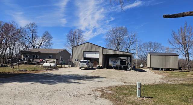 Photo of 149 Witmer Rd, Moscow, IA 52760