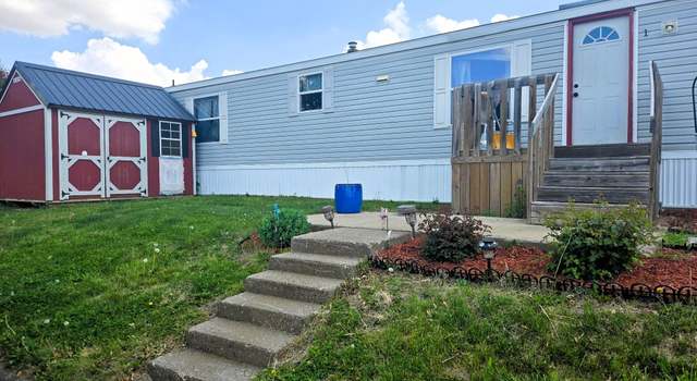 Photo of 1 Jody Dr, Muscatine, IA 52761