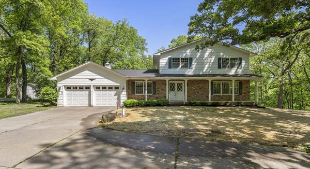 Photo of 2821 Musquota Dr, Muscatine, IA 52761