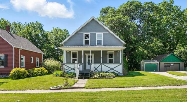 Photo of 896 Leroy St, Muscatine, IA 52761