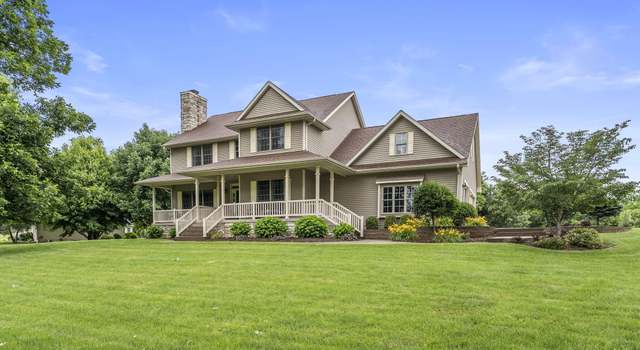 Photo of 2459 Prairie Rose Rdg, Muscatine, IA 52761