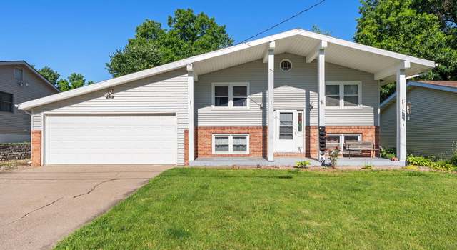 Photo of 1908 Hammann St, Muscatine, IA 52761