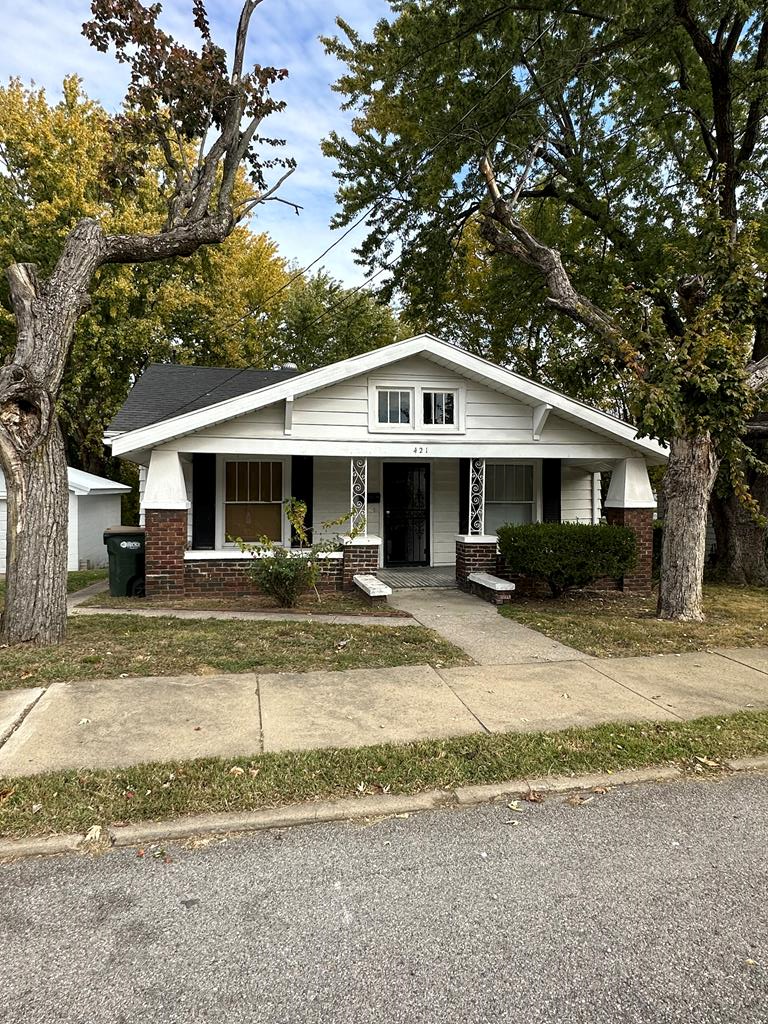 421-w-center-st-madisonville-ky-42431-mls-114625-redfin